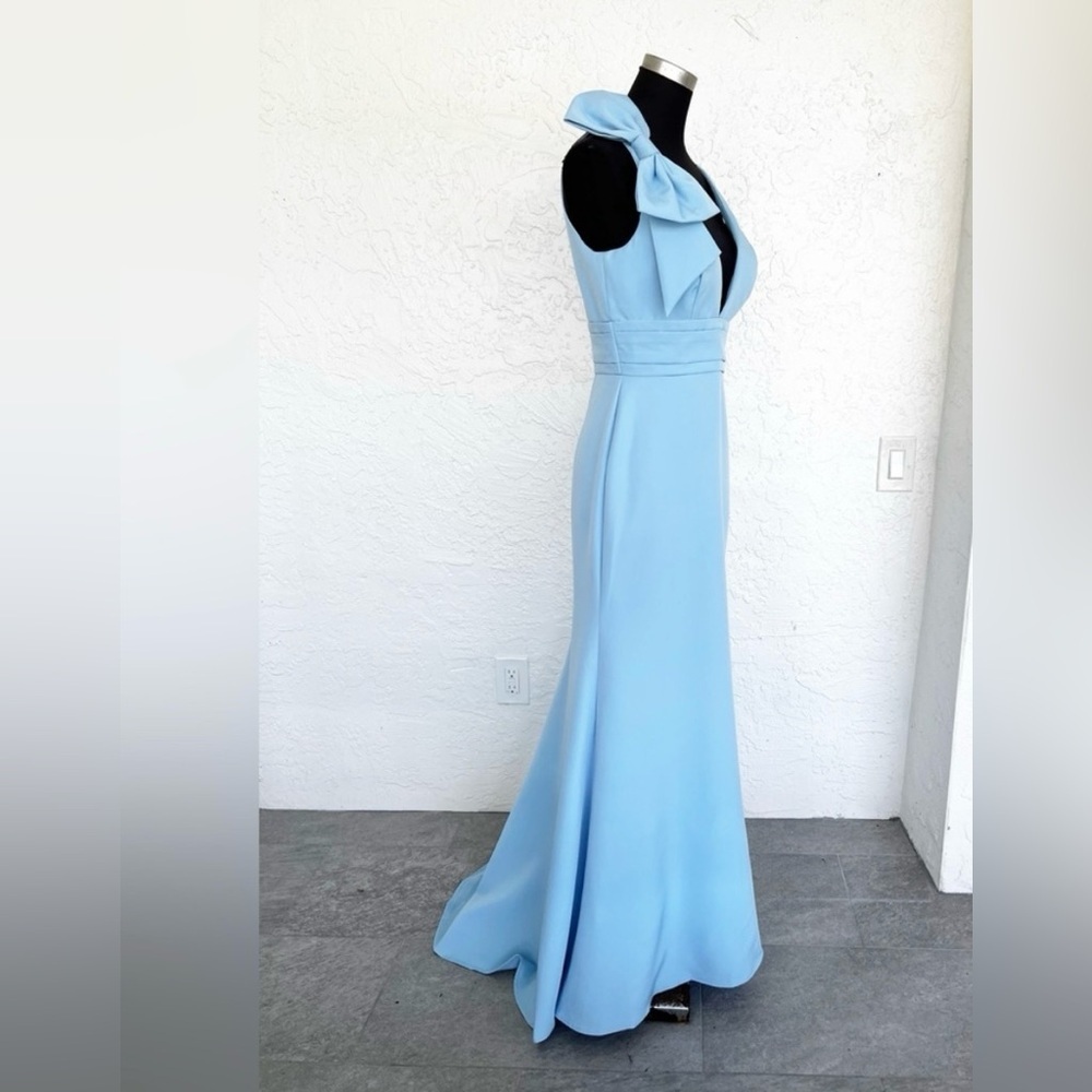 Mac Duggal 49454Blue Bow V Neck Mermaid Formal Evening Prom Gown Size 8 - Picture 5 of 10